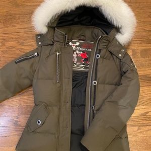 Womens XS moose knuckles parka